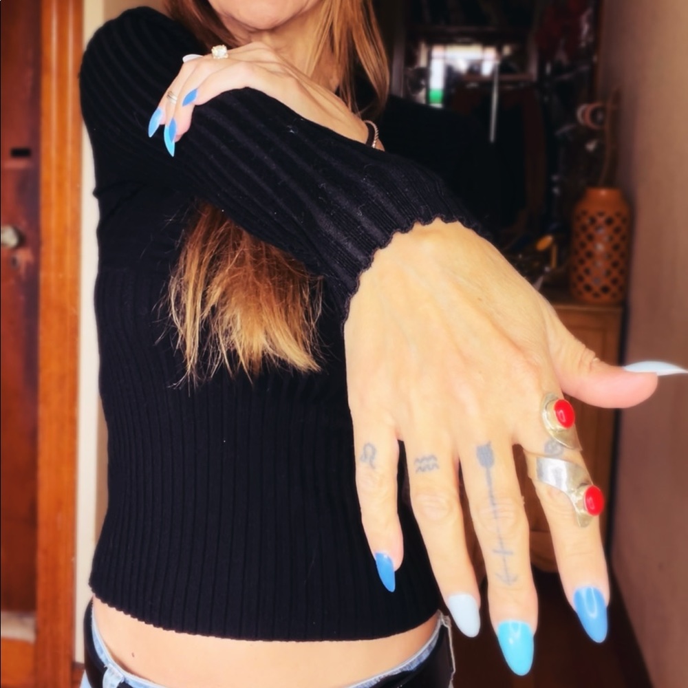 Mixed Metal Red Coral Ring - Picture 3 of 9